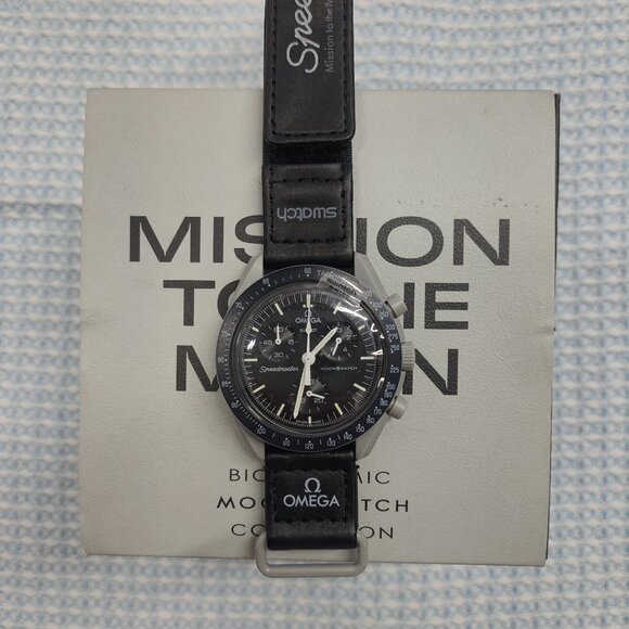 swatch X omega MoonSwatch Mission to Moon Watch - Picture 1 of 13